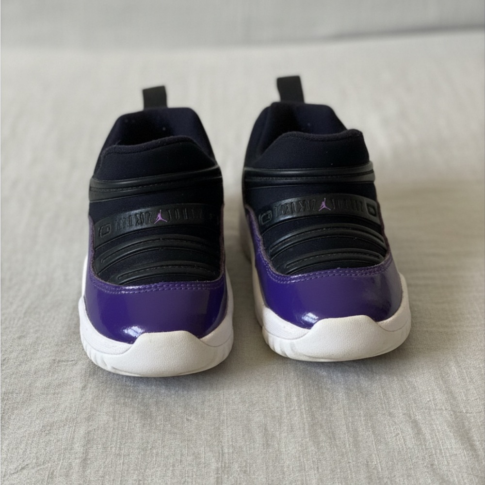 Jordan Toddler Black and Purple Sneakers with White Soles  Sz 5 C